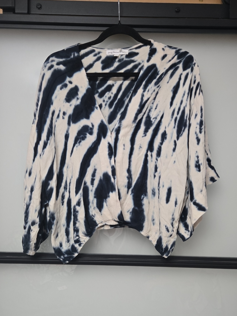 YOUNG FABULOUS & BROKE TOP. SZ SM